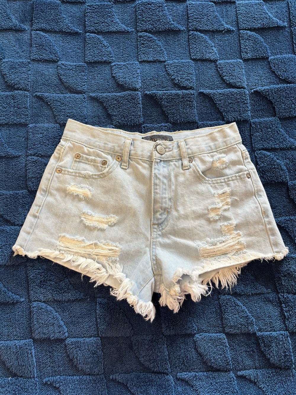 Aeropostale Women Light Wash Denim Raw Hem Cheeky Shorts